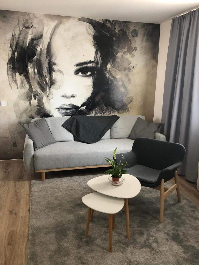 Brill Hotel בקשצ'אבה מראה חיצוני תמונה