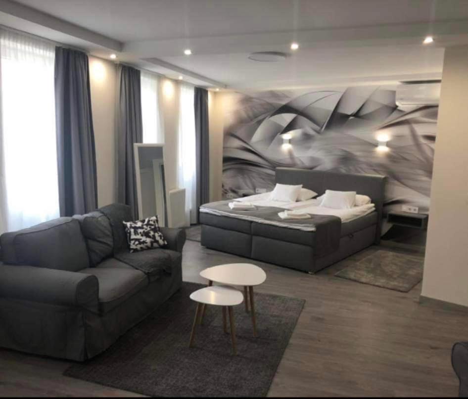 Brill Hotel בקשצ'אבה מראה חיצוני תמונה